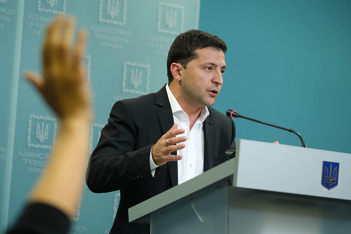 Zelensky calls on Ukrainians to not intrude in U.S. election