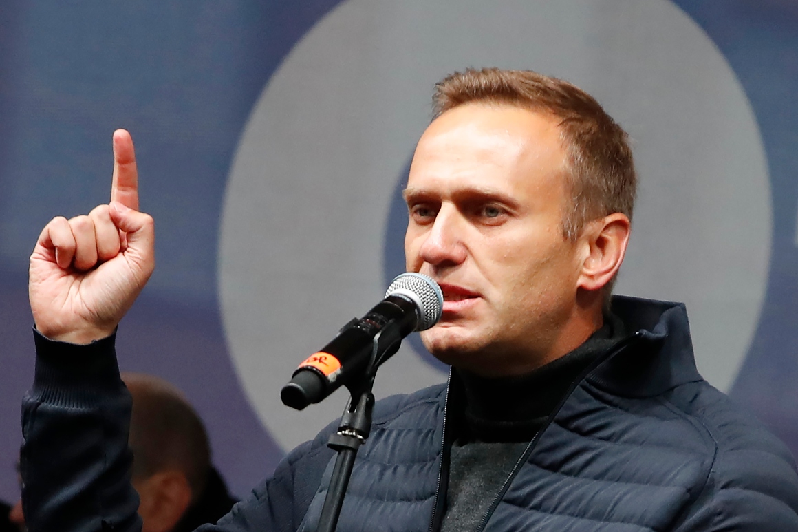 Aircraft carrying dissident Navalny in coma leaves Russia for Germany