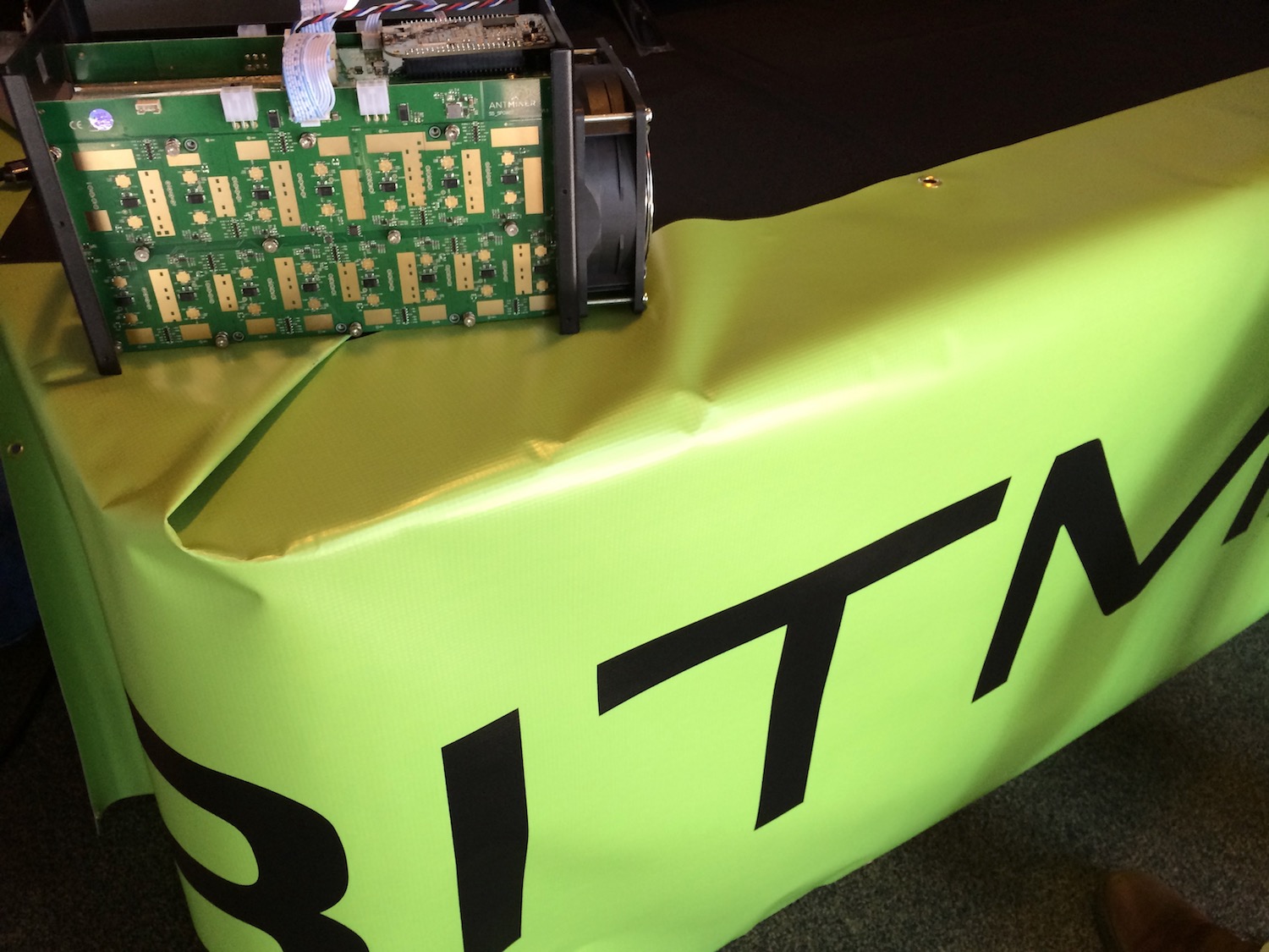 Bitmain Is Delaying Bitcoin Miner Cargo by Three Months