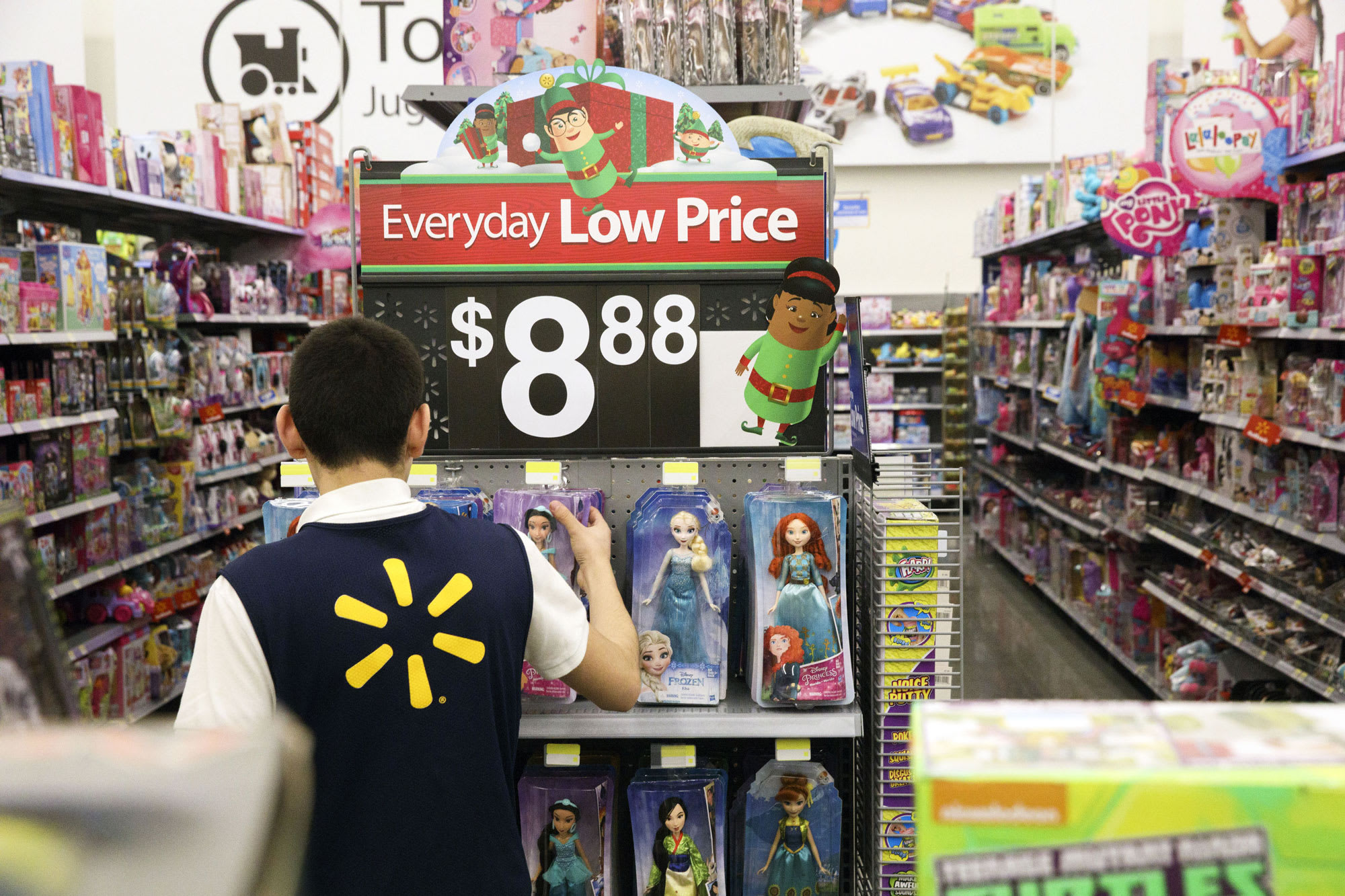 Walmart will get inventive, goes digital because it plans for vacation toy purchasing