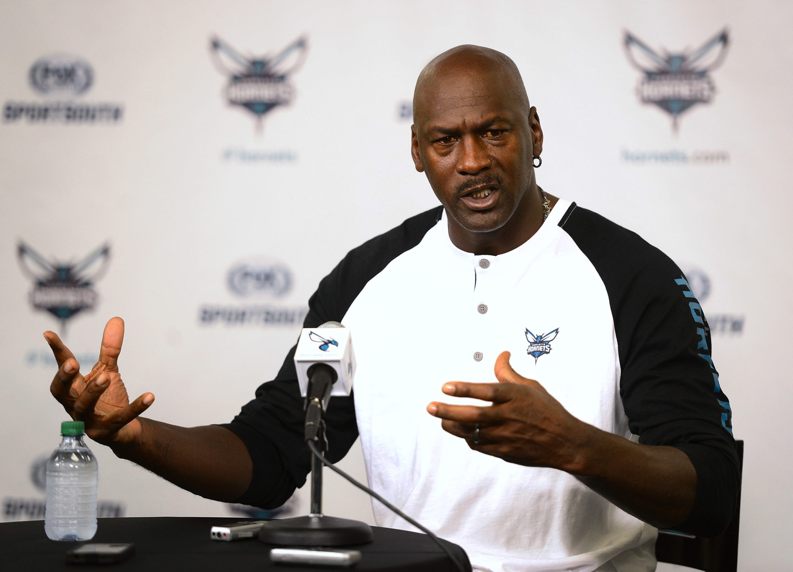DraftKings inventory surges 13% after Michael Jordan joins as board advisor