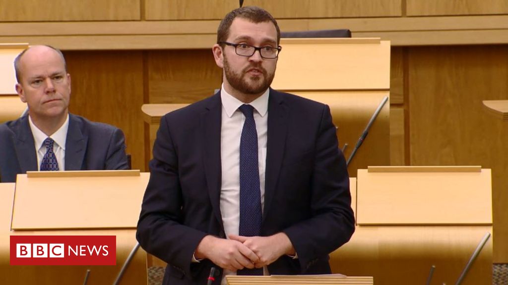 MSP ejected from Holyrood chamber over Sturgeon ‘liar’ jibe