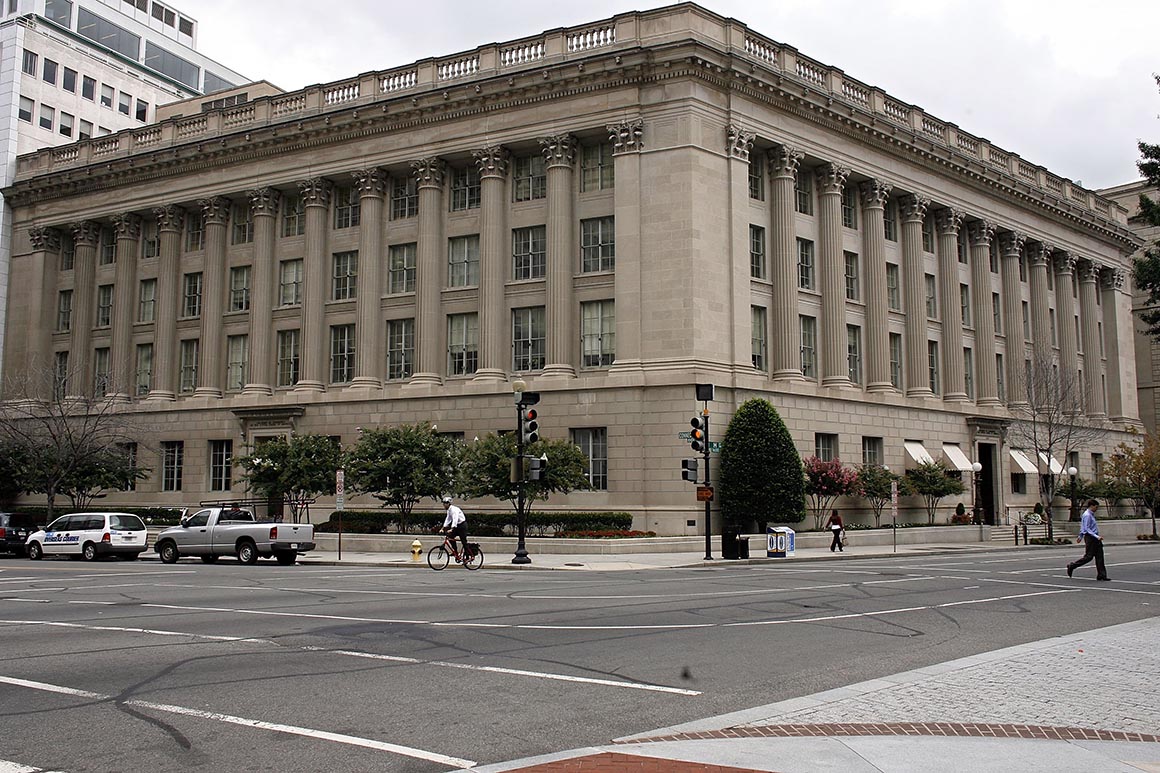Chamber of Commerce and high political strategist half methods amid turmoil