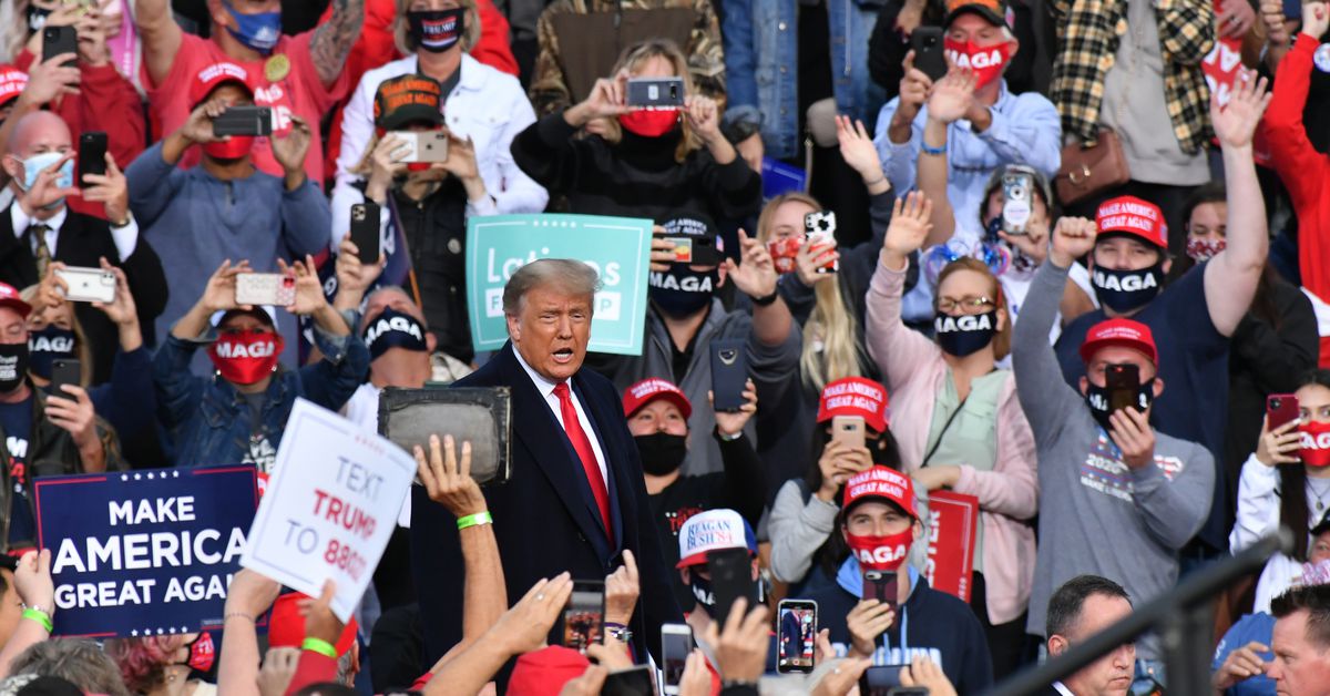 Trump makes use of the promise of a lady Supreme Courtroom justice to fireplace up a North Carolina crowd