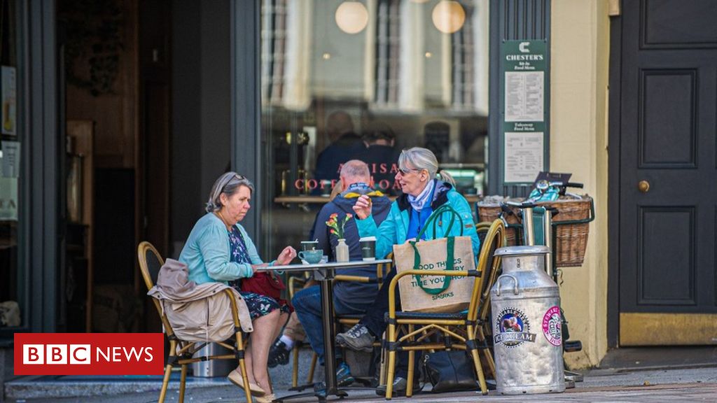 Covid in Scotland: All cafes to be allowed to remain open