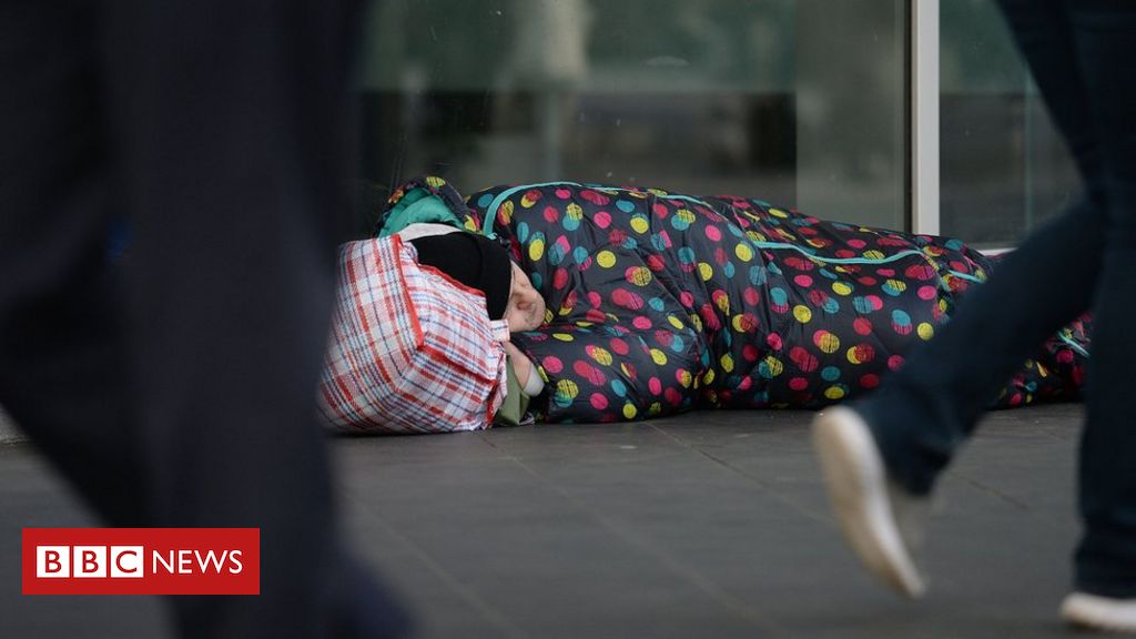 Covid: Bid to reopen homeless night time shelters criticised