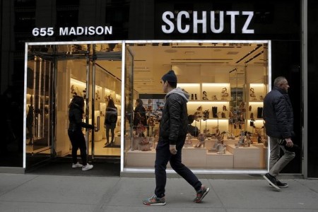 Brazil shoe retailer Arezzo to take over Reserva for $128 mln