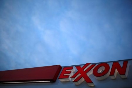 GRAPHIC-Exxon Mobil’s fading star: not the most important U.S. vitality firm