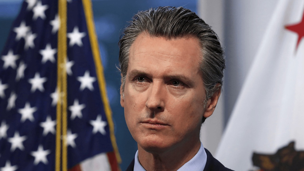Newsom bans new gasoline vehicles — and begs Trump for a battle