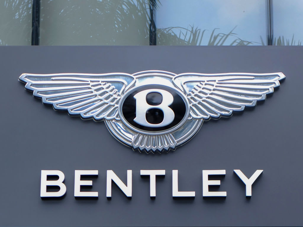 Famed luxurious carmaker Bentley to go absolutely electrical by 2030