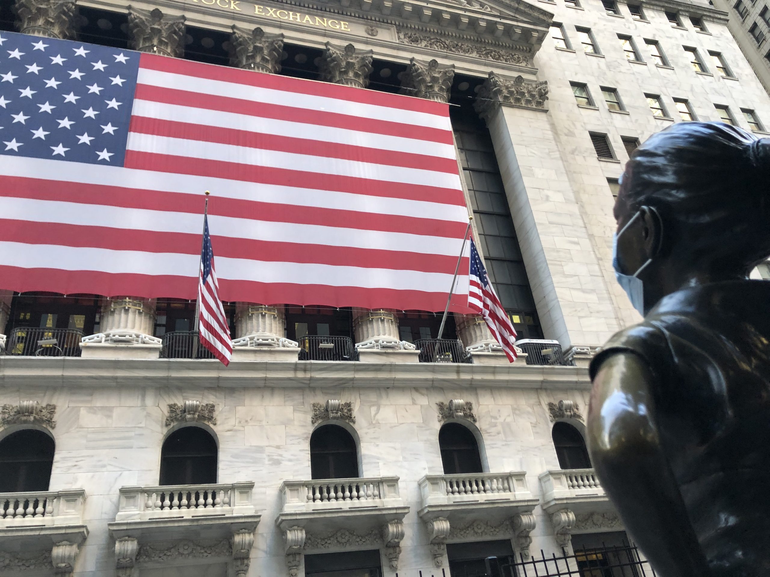 ‘Youth’ traders making buys that veterans would not make, Cramer says ‘Youth’ traders making buys that veterans would not make, Cramer says