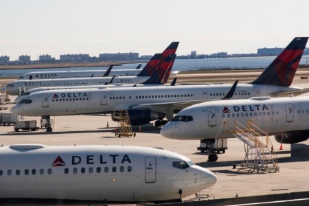 Delta casts doubts on New York-London journey hall -FT