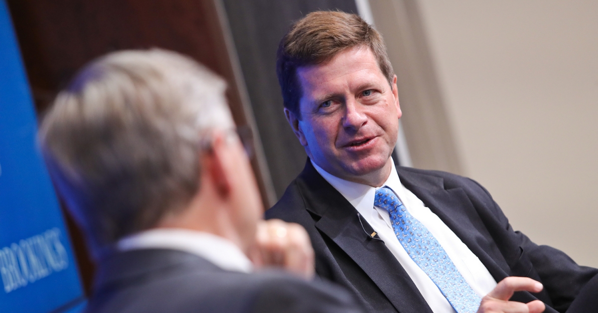 SEC’s Clayton Says Fee Inefficiencies Are Boosting Bitcoin’s Rise
