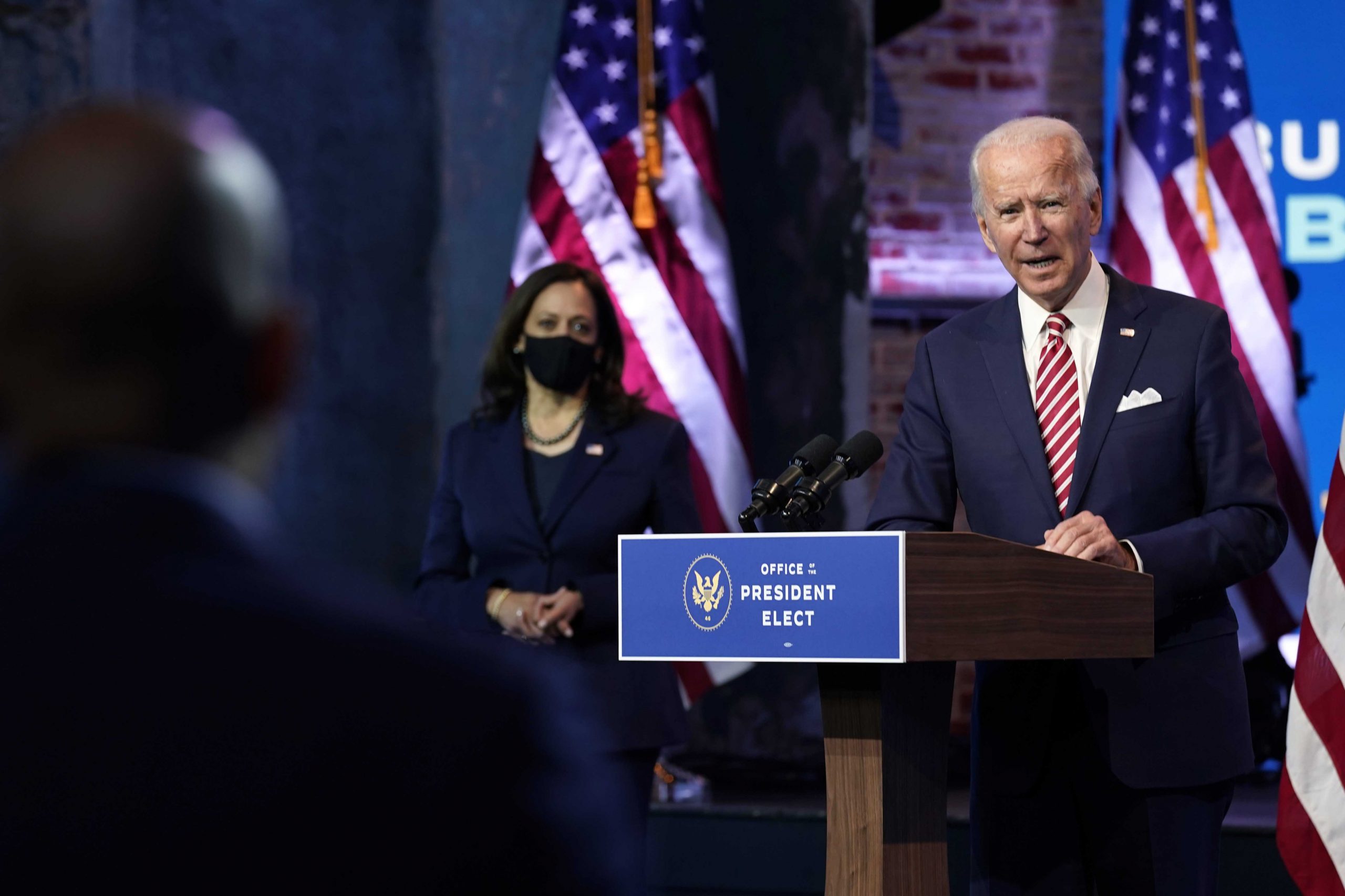 Transition delay results in awkward hole between Biden and Harris in intel entry