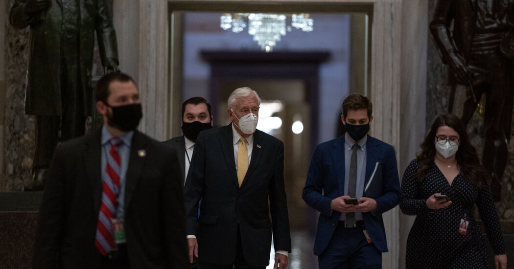 Inside Biden’s Wrestle to Handle Factions within the Democratic Get together Inside Biden’s Wrestle to Handle Factions within the Democratic Get together