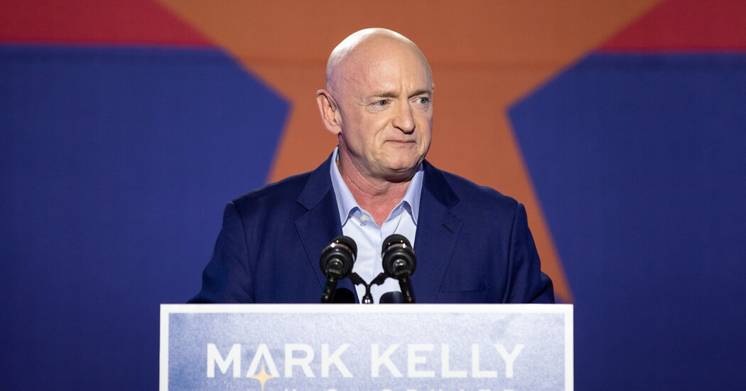 Mark Kelly to Be Sworn In, Narrowing G.O.P.’s Senate Majority