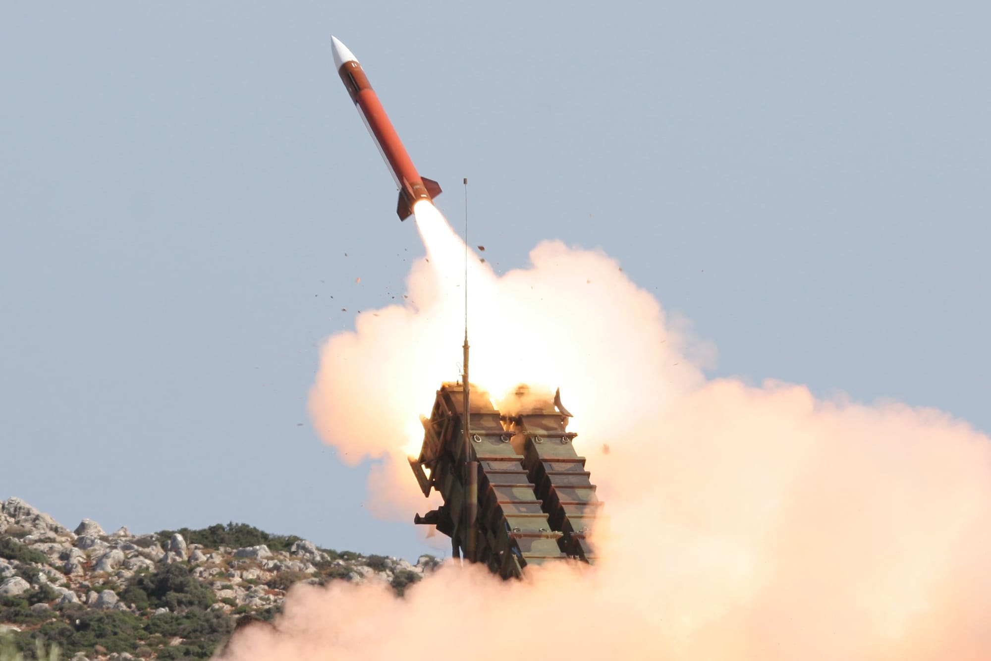 How the US protection enterprise makes billions off missile gross sales