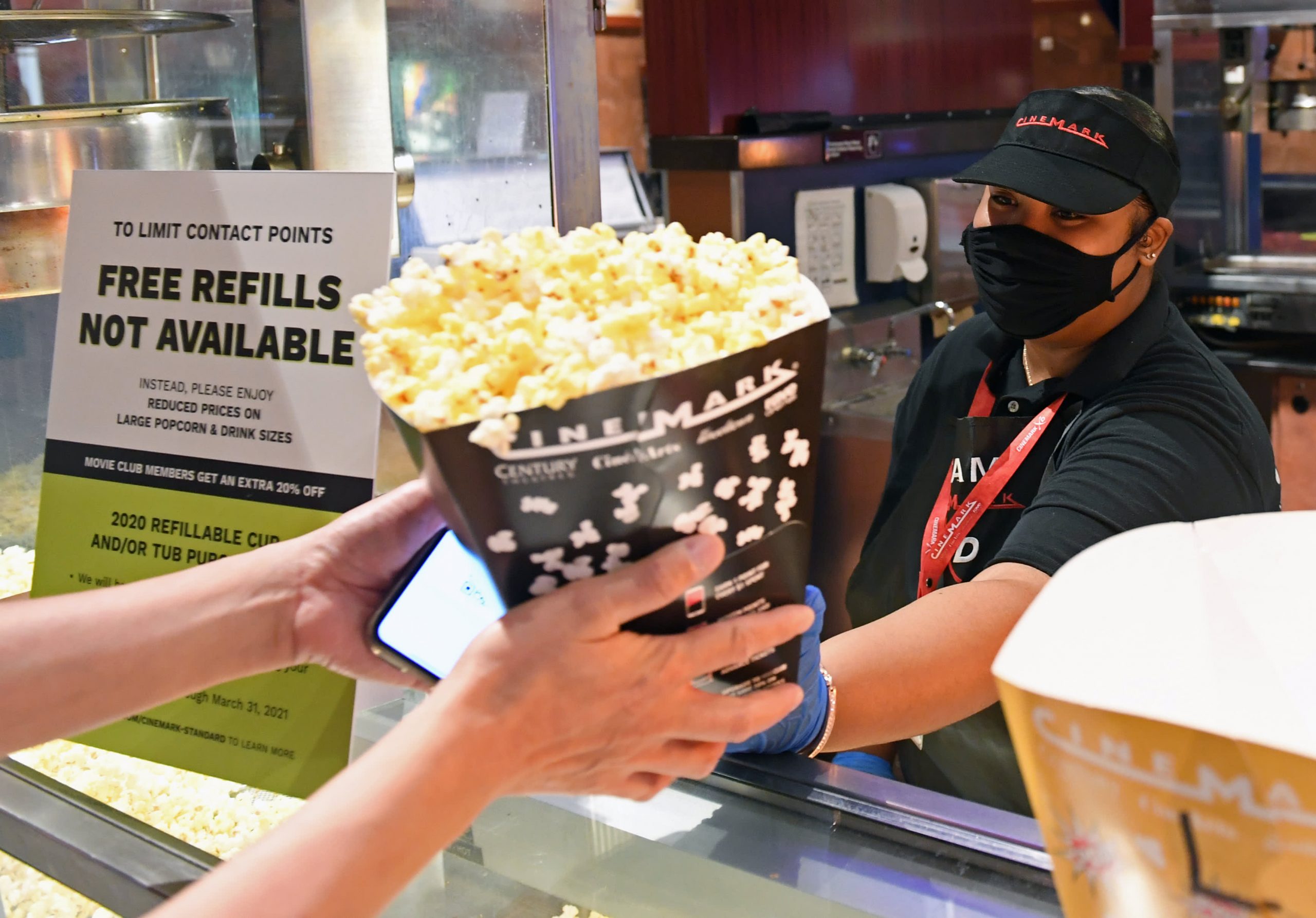 New popcorn business won’t be a gamechanger’ for AMC, says Cinemark CEO