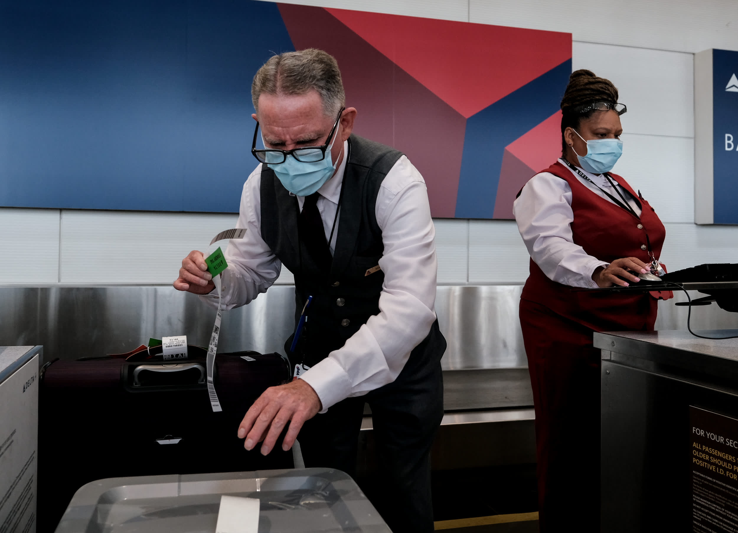 Delta CEO asks workers to take extra unpaid go away in 2021 as trade continues to wrestle