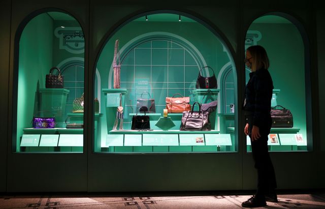 From Churchill’s despatch field to a star’s Fendi: a purse present opens in London