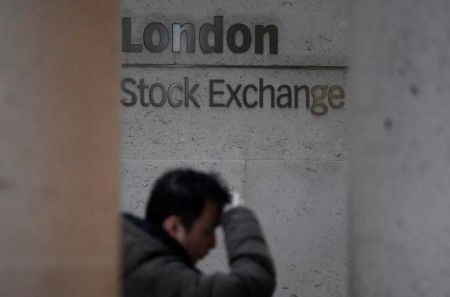 UK Shares-Elements to look at on Dec 22