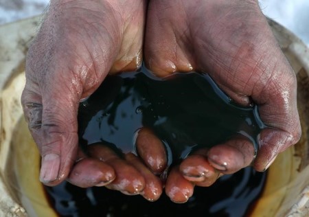 COMMODITIES -Vaccines, stimulus set tone for 2021 as yr ends on bullish observe