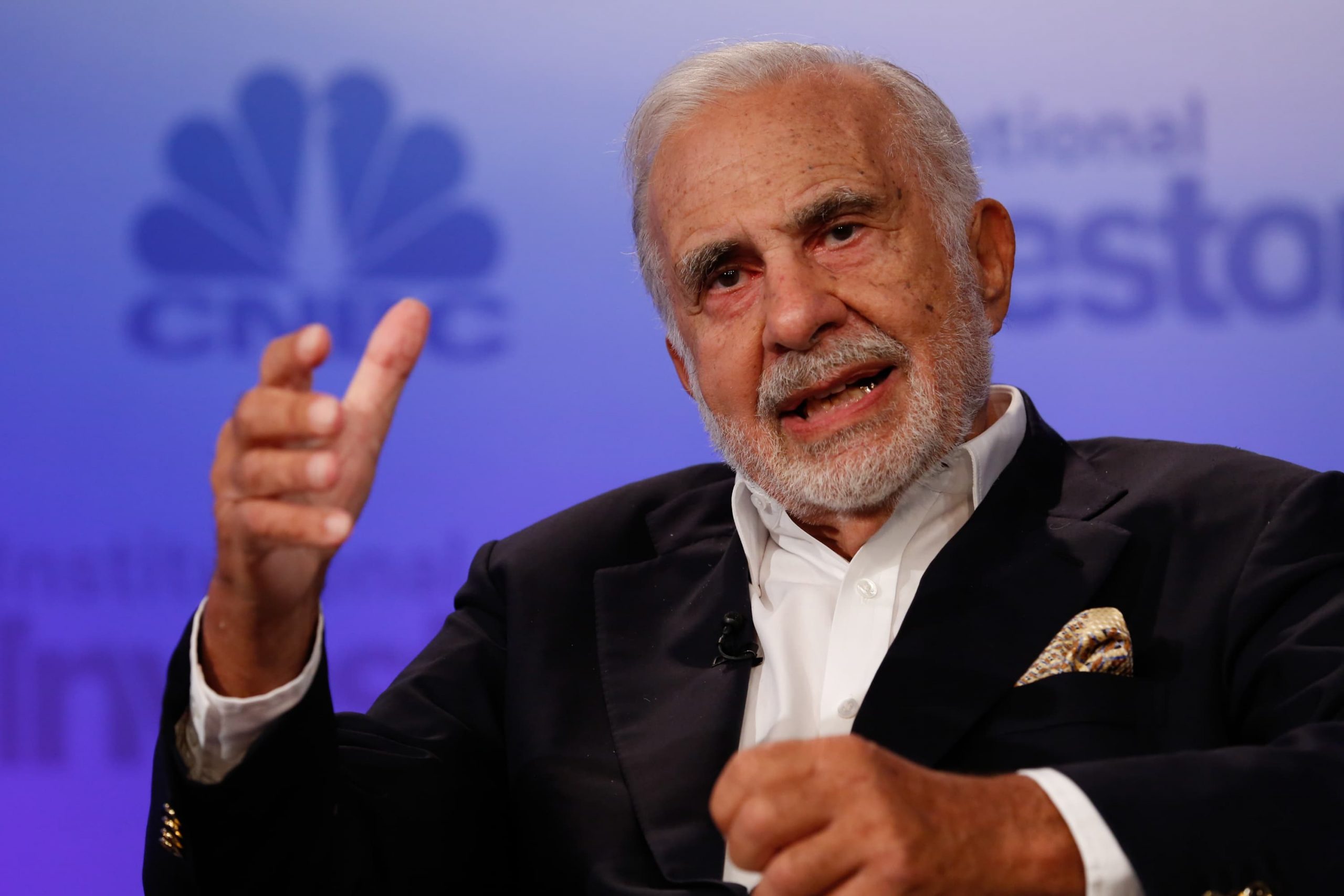 Carl Icahn warns that the market rally may finish in a painful correction and is hedging accordingly