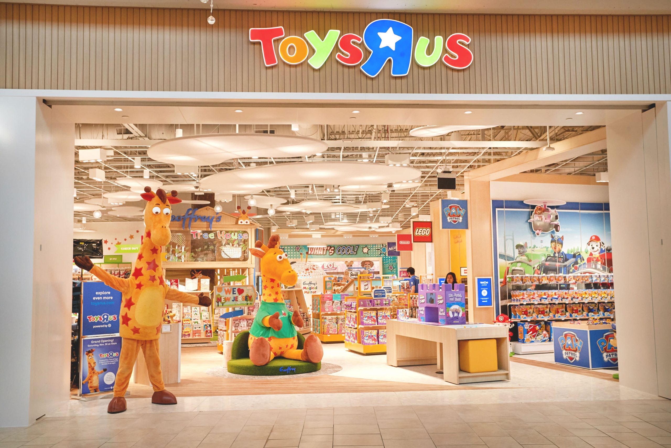Toys R Us’ final two shops within the U.S. are closed for good