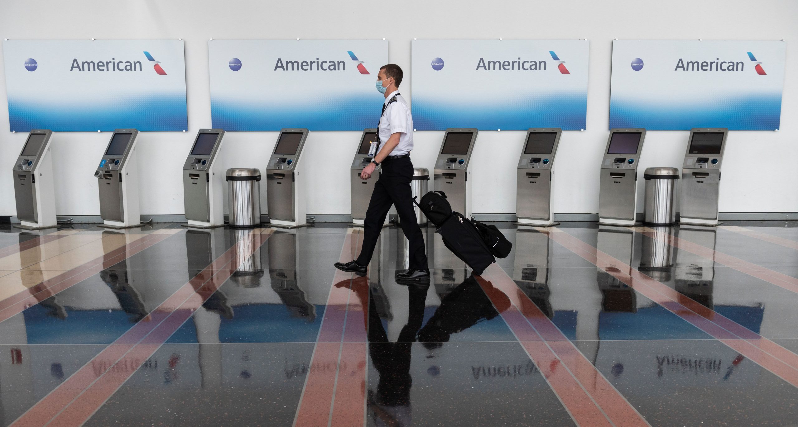 American Airways strikes flight crews to D.C. airport motels