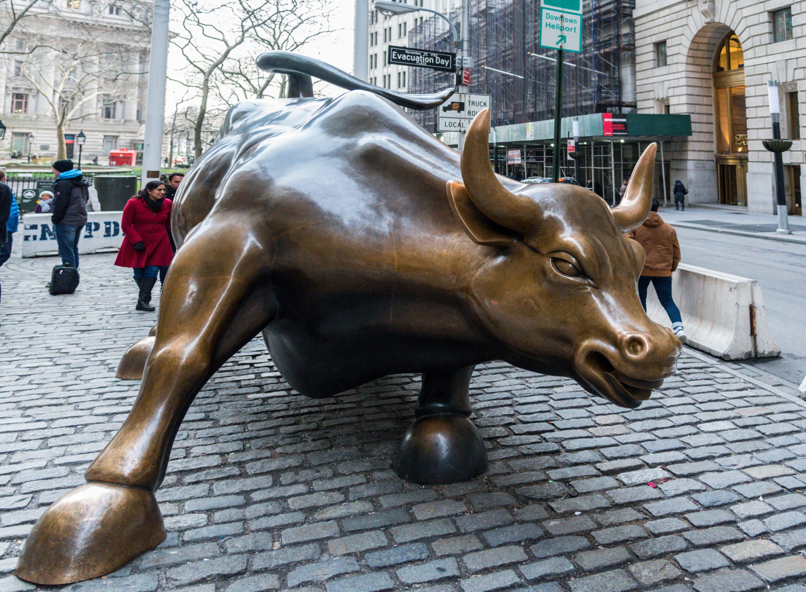 Present market is a nightmare for bears, nirvana for bulls