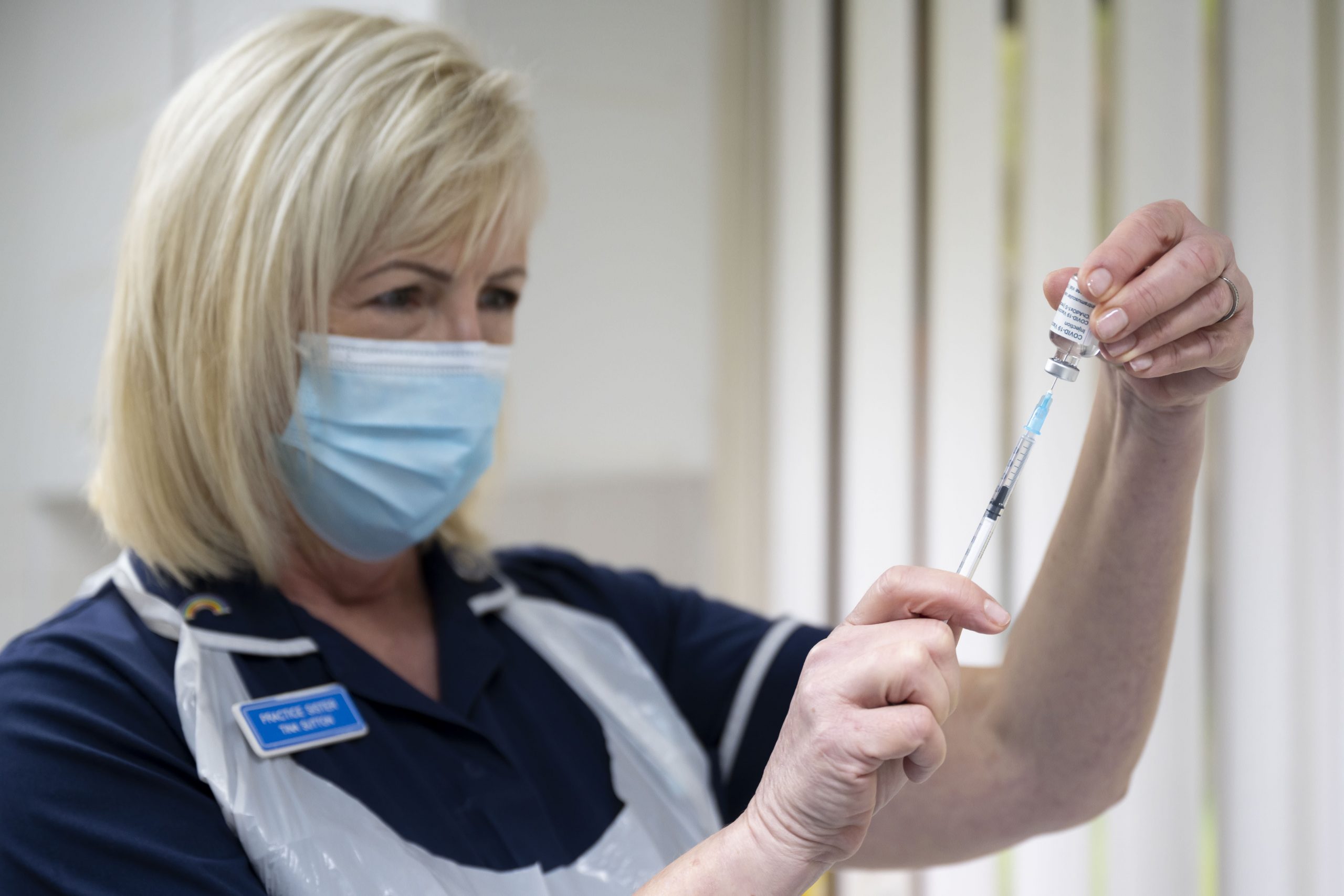‘Dangerous’ to delay second Covid vaccine photographs within the UK: ex-FDA director ‘Dangerous’ to delay second Covid vaccine photographs within the UK: ex-FDA director