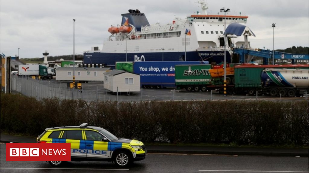 Brexit: New Irish Sea commerce border begins working