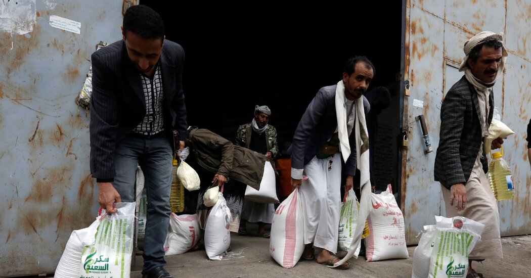 U.S. Rush to Declare Houthis Terrorists Threatens to Halt Support to Yemen