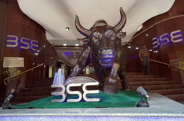 Indian shares kick off 2021 with beneficial properties; IT shares rise