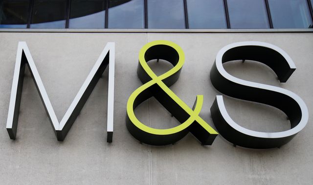 M&S clothes gross sales hammered by lockdowns in Christmas quarter