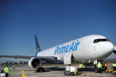 Amazon buys 11 plane to make deliveries sooner Amazon buys 11 plane to make deliveries sooner