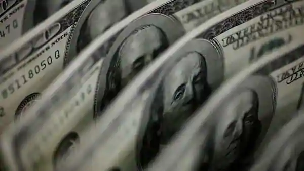 Foreign exchange reserves swell by $4.483 bn to report $585.324 bn