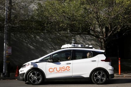Self-driving agency Cruise hires former Delta exec as COO Self-driving agency Cruise hires former Delta exec as COO