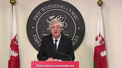 Covid-19: Drakeford on vaccines for academics in Wales