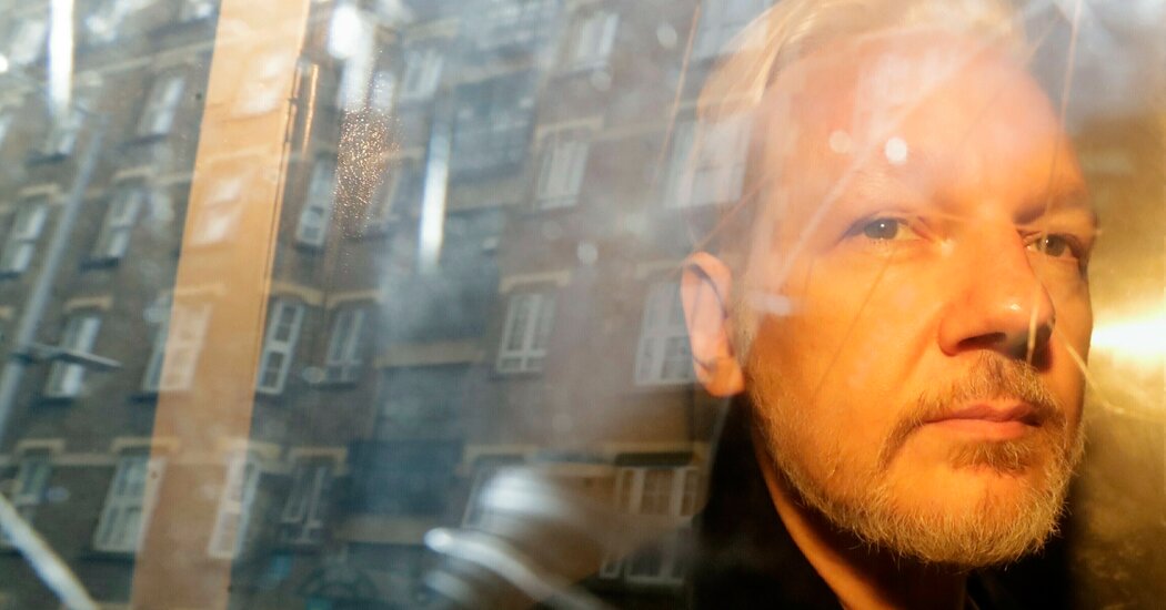 Civil-Liberties Teams Ask Biden Justice Dept. to Drop Julian Assange Case