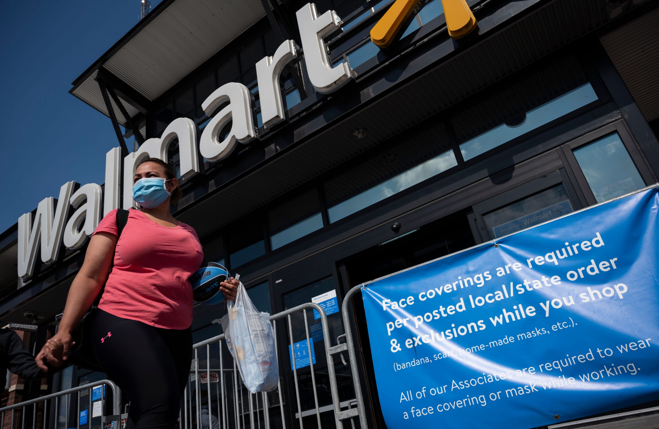 Why Walmart’s CEO says People urgently want one other stimulus verify