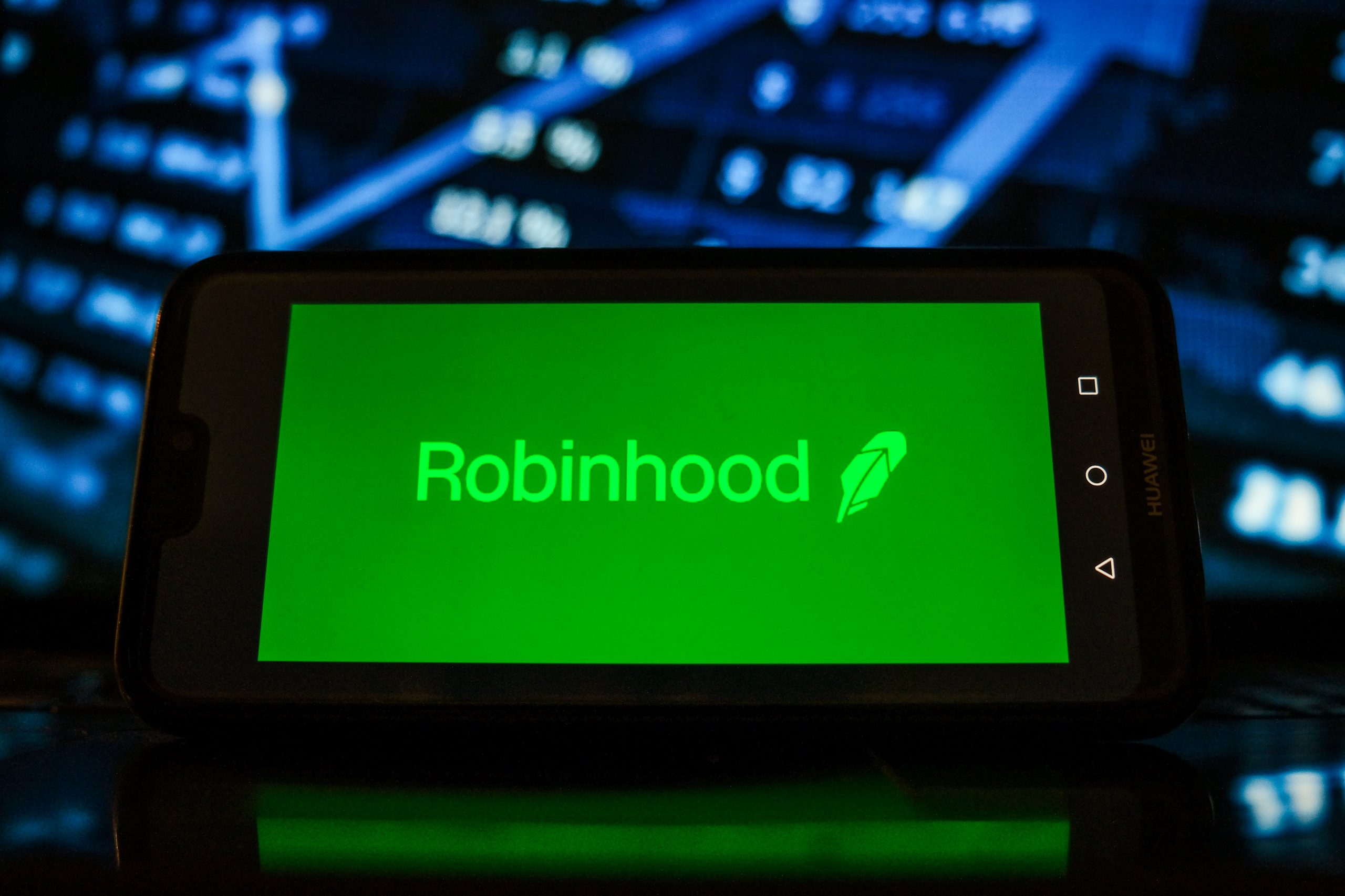 Robinhood continues to be on monitor for a sizzling IPO regardless of the GameStop uproar