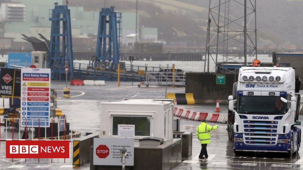 Brexit: Minister lacks 'authority' to halt work at NI border posts
