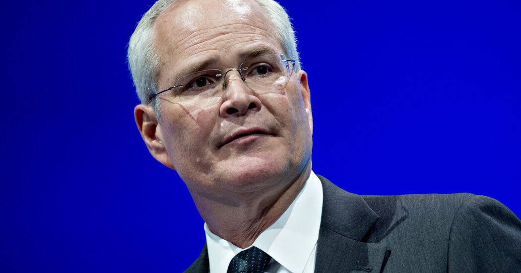 Exxon Mobil’s Chief Says It Is ‘Supportive’ of Zero-Emission Objectives