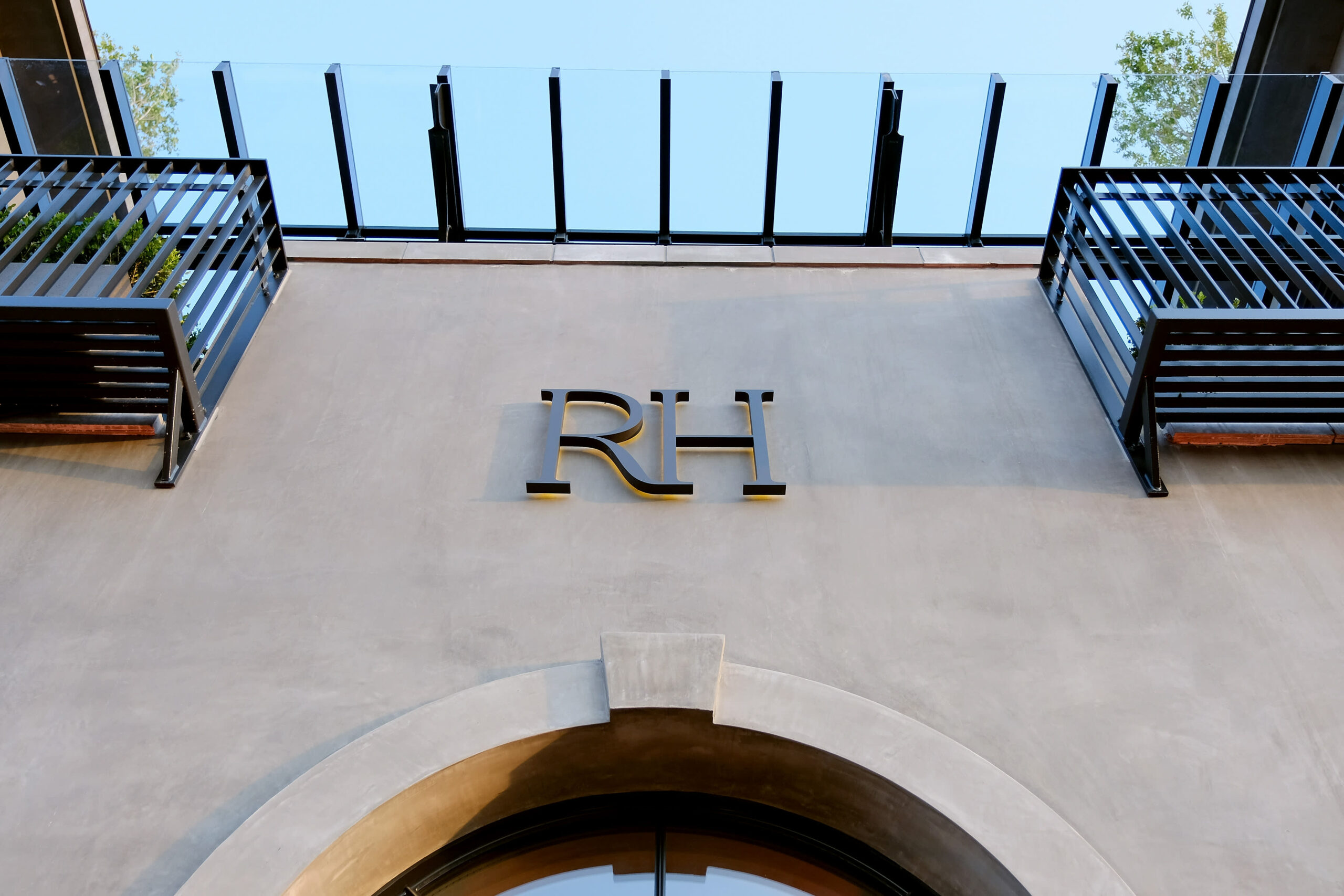 RH (RH) This fall 2020 earnings outcomes