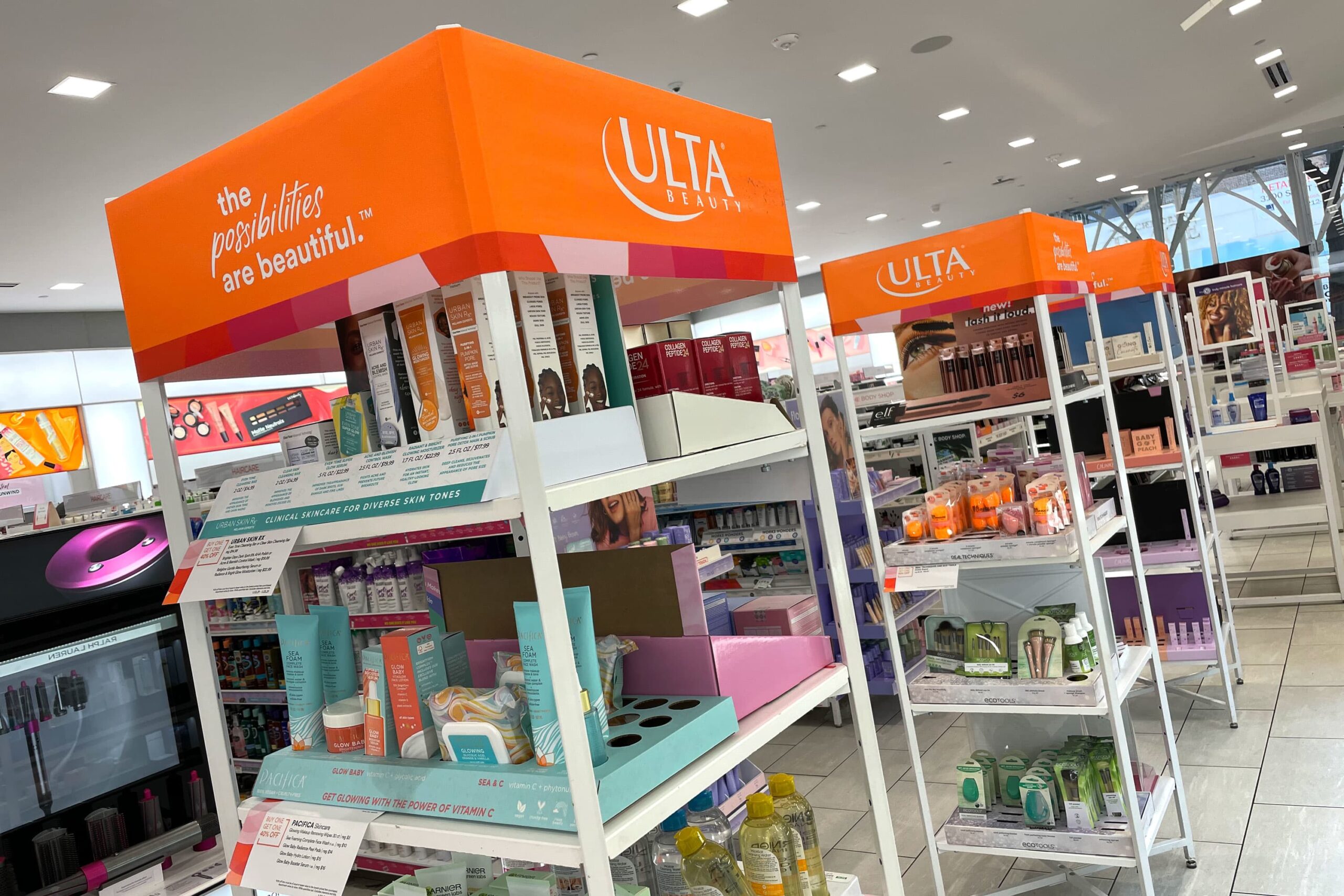 Ulta shares tumble on weaker-than-expected outlook, retailer faucets Dave Kimbell as CEO