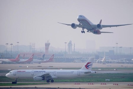 ANALYSIS-China airfares rebound in potential rehearsal for international restoration