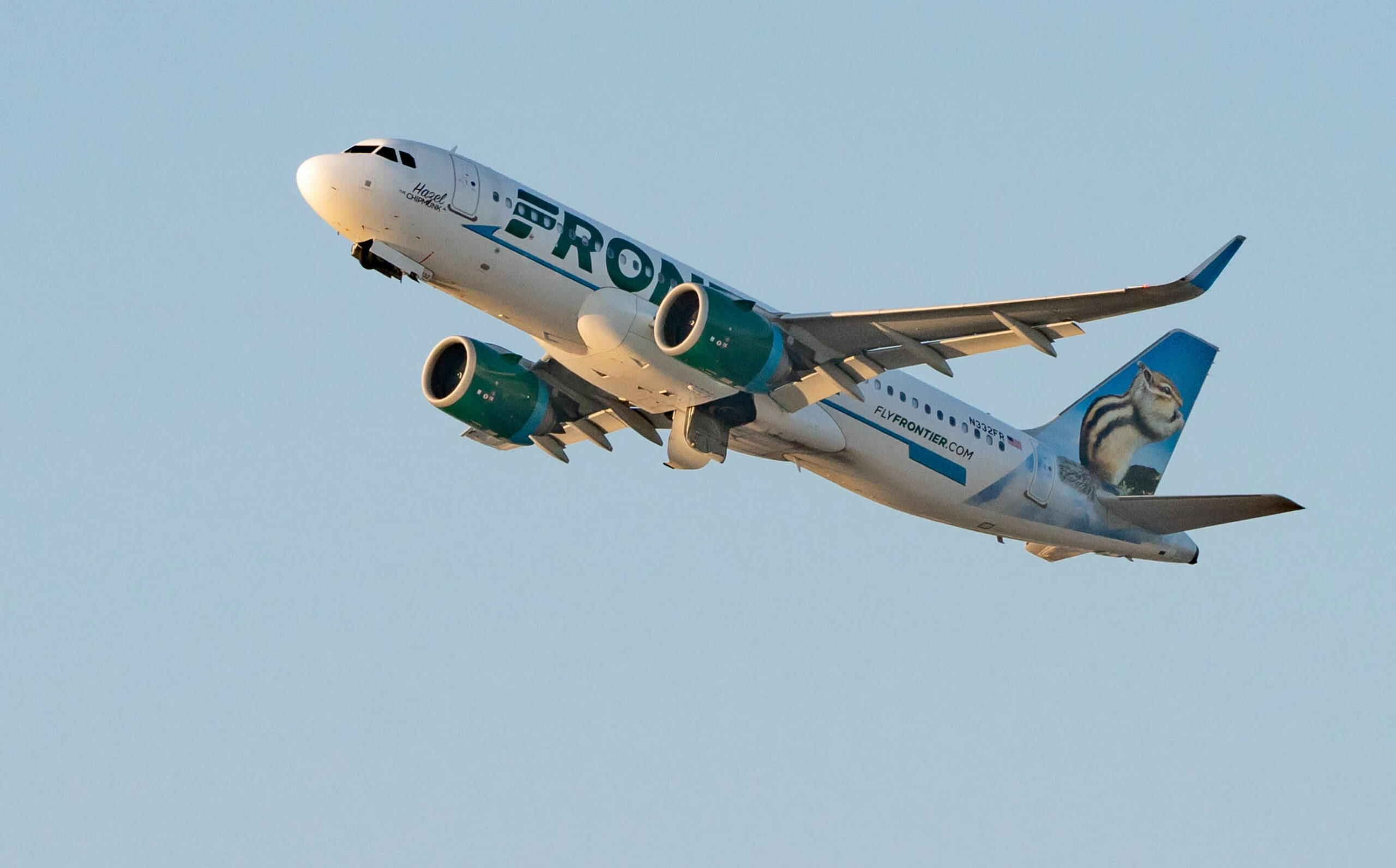 Frontier Airways shares fall on first day of buying and selling