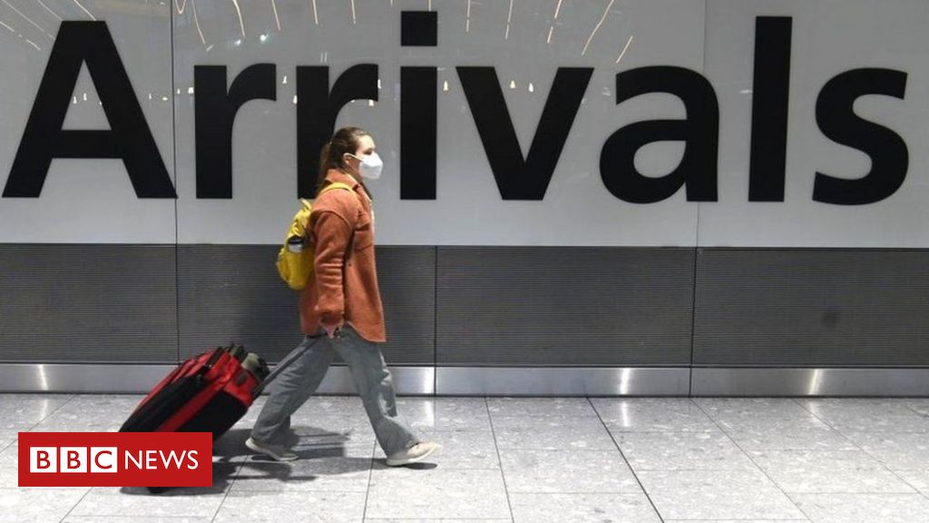Heathrow Airport: Residence Workplace should 'get a grip' on border delays