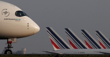 Air France-KLM to boost 1 bln euros through share situation